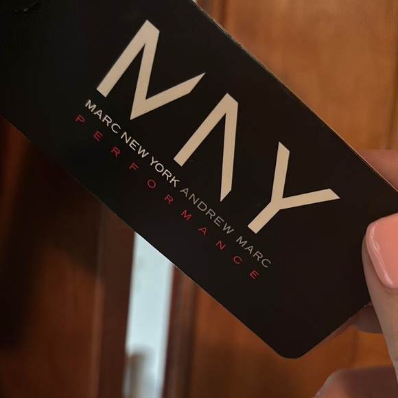 Andrew Marc Black Leggings Mid-Calf Stretch - Picture 3 of 7